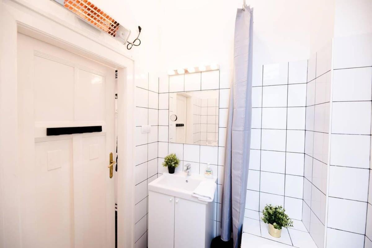 Ultra Central - Ac - Comfy Home Budapest Esterno foto