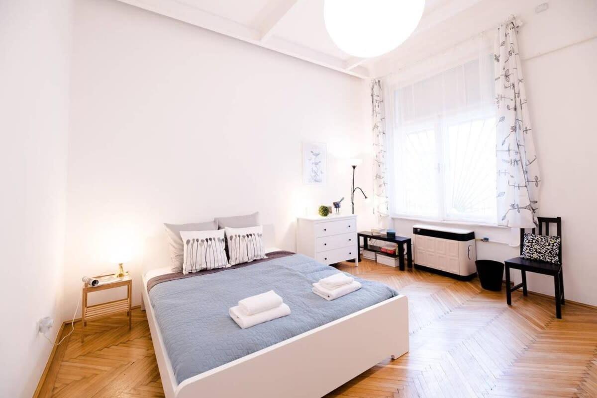Ultra Central - Ac - Comfy Home Budapest Esterno foto